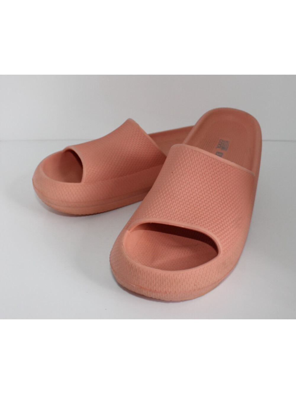 Cool 32 Degrees Unisex Peach Cushion Slides Size Small Women's 6-7 Mens 4-5